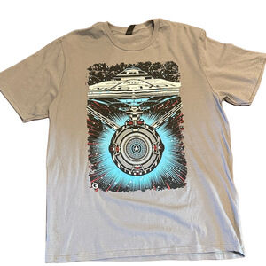 Star Trek Beyond Movie Themed  Gray Graphic Tee Size XL NWOT